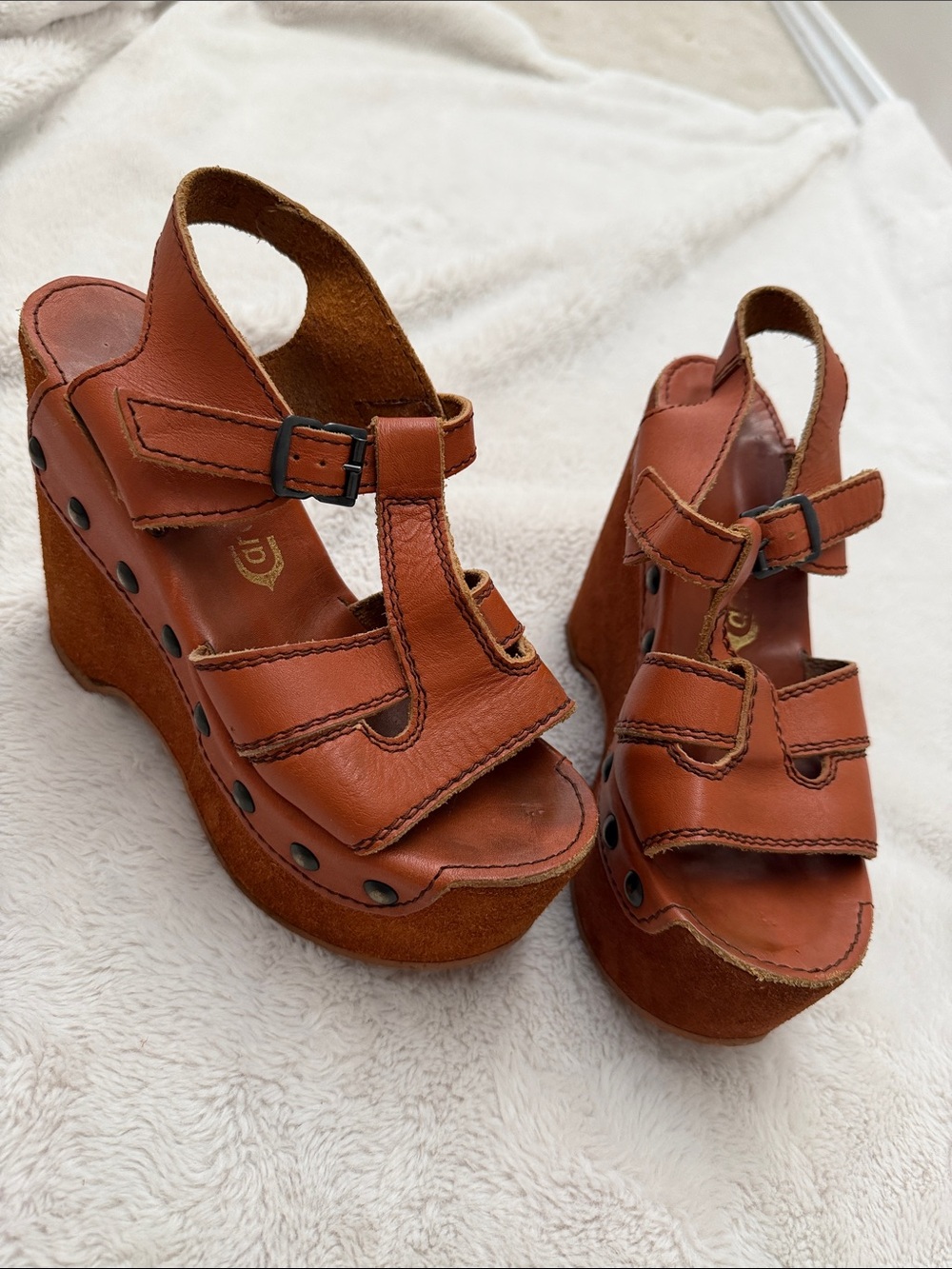 Vintage Caravelle | Women's Cognac Leather Platform Wedge Sandals | 6/6.5